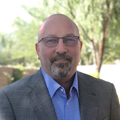 Vicepresidente Ejecutivo de Rendimiento Financiero Joe Moley