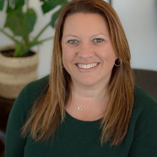 Agente de préstamos Becky Farrar